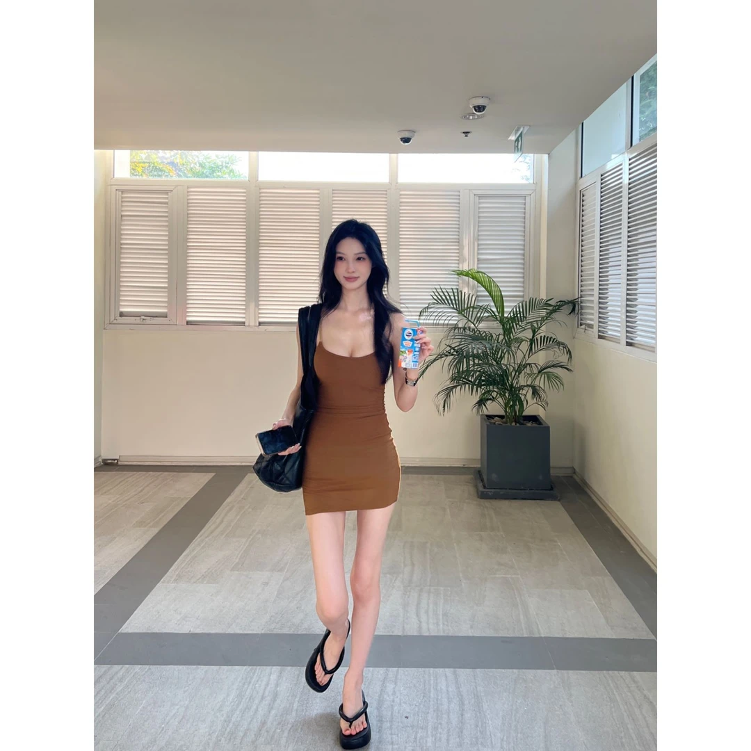 alin【卡戴珊】性感包臀显瘦气质吊带裙辣妹修身包臀裙无袖一步裙