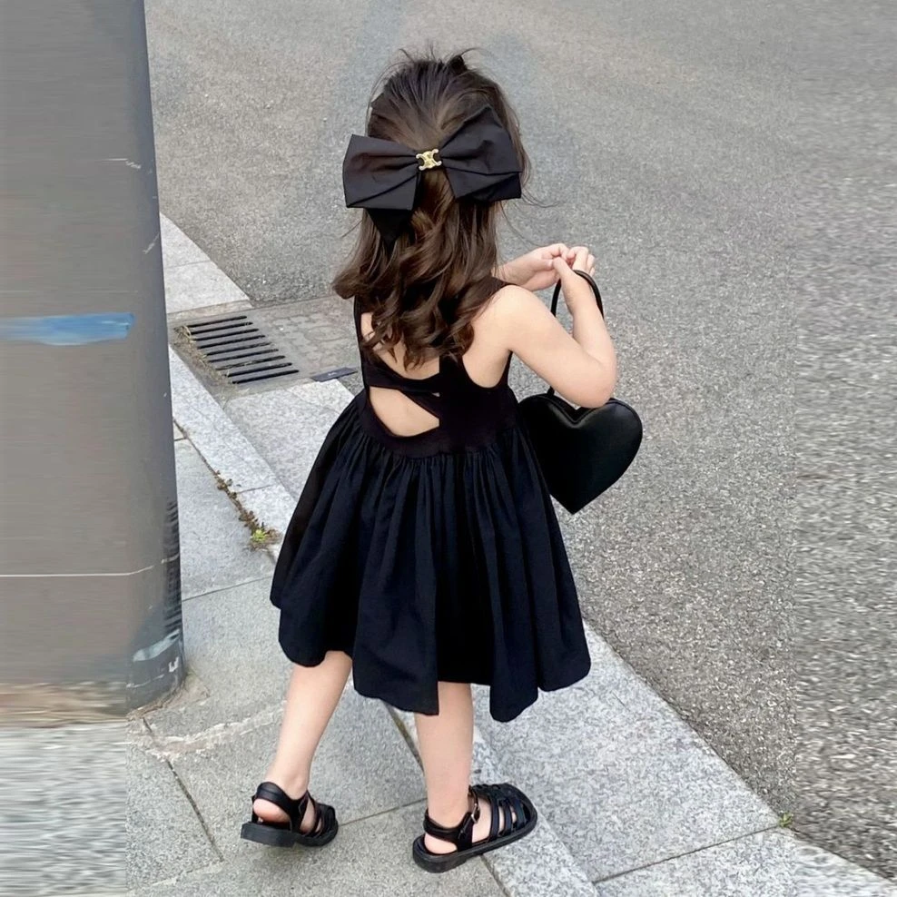 女童夏装连衣裙小女孩洋气裙子3-6岁公主裙小女宝宝吊带背心镂空4