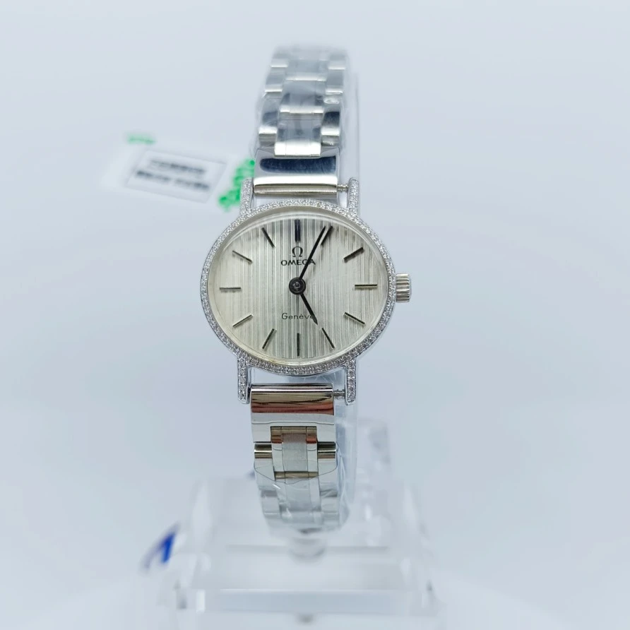 95新 Omega/欧米茄 手动机械腕表后钻23*20.5mm/公价32999/wh8313