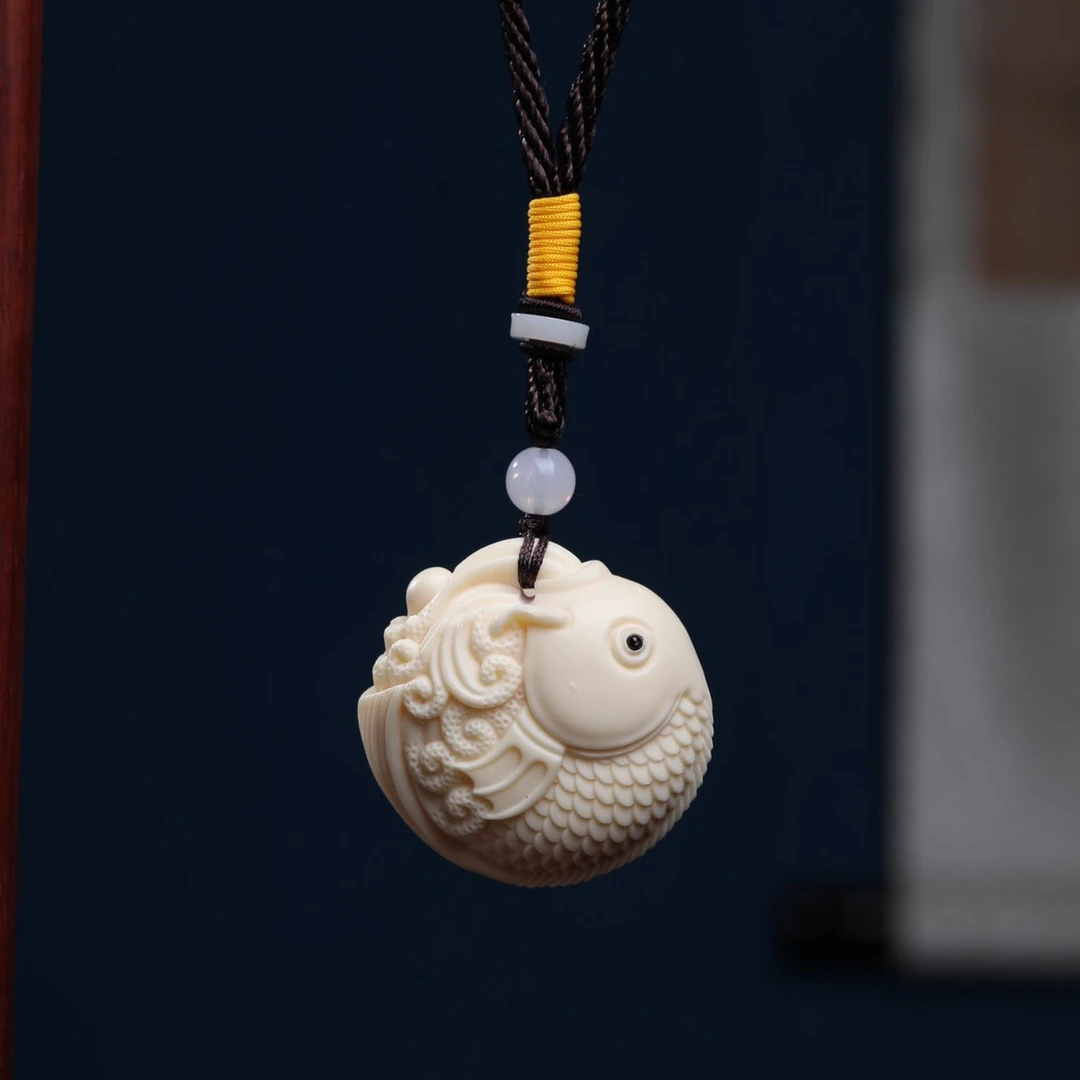 年年有鱼-菩提果精工雕刻车挂尺寸4.8*4.8*2.6cm文玩好物推荐把件