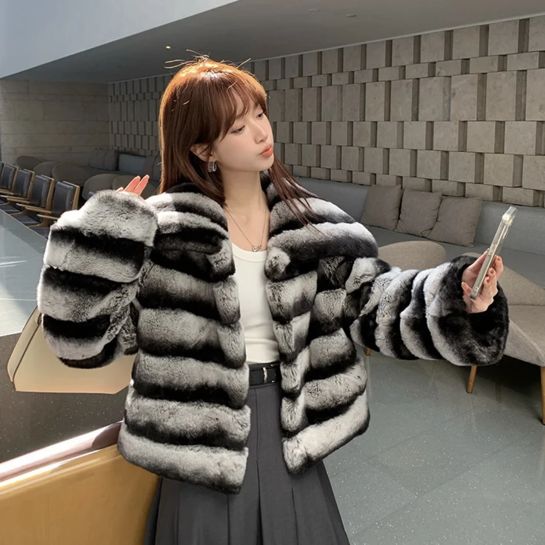 2024新款天使之翼冬季时尚獭兔毛龙猫天使领短款毛毛外套女