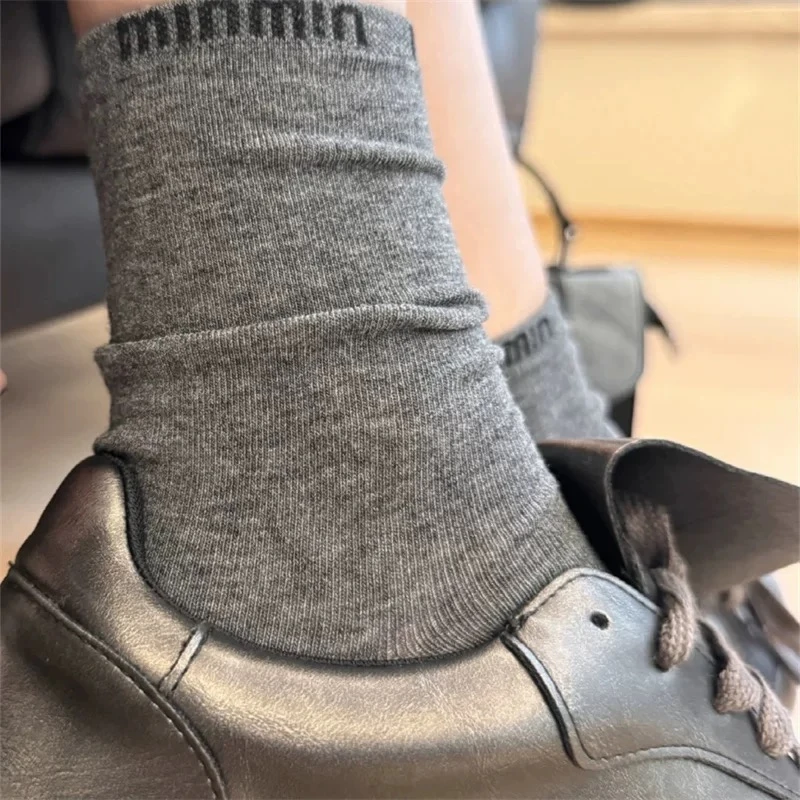 【3双装】秋冬高级灰刺绣中筒袜‘’不臭脚亲肤纯棉袜子女 800266