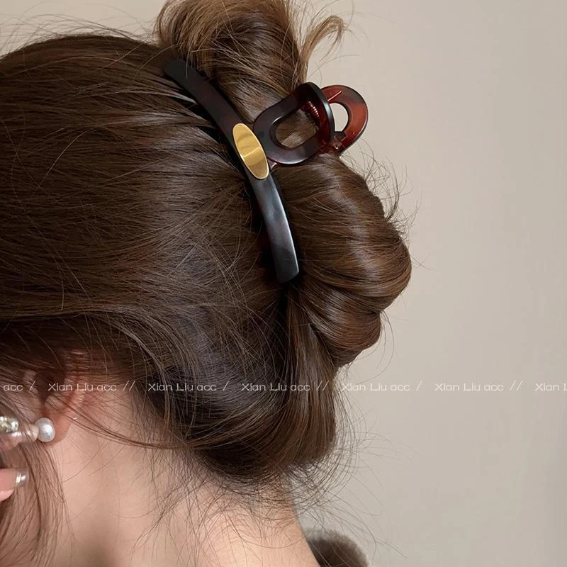 高级感秋冬黑色抓夹女2024新款后脑勺大号发夹鲨鱼夹气质夹子头WL