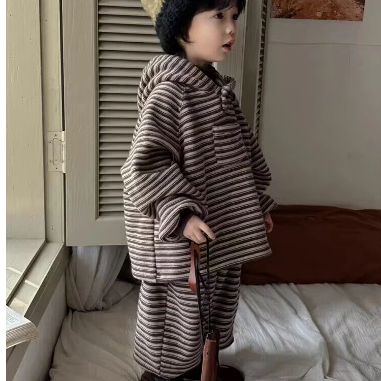男童套装2024秋冬新款两件套时尚条纹加绒连帽卫衣冬加厚束脚裤潮