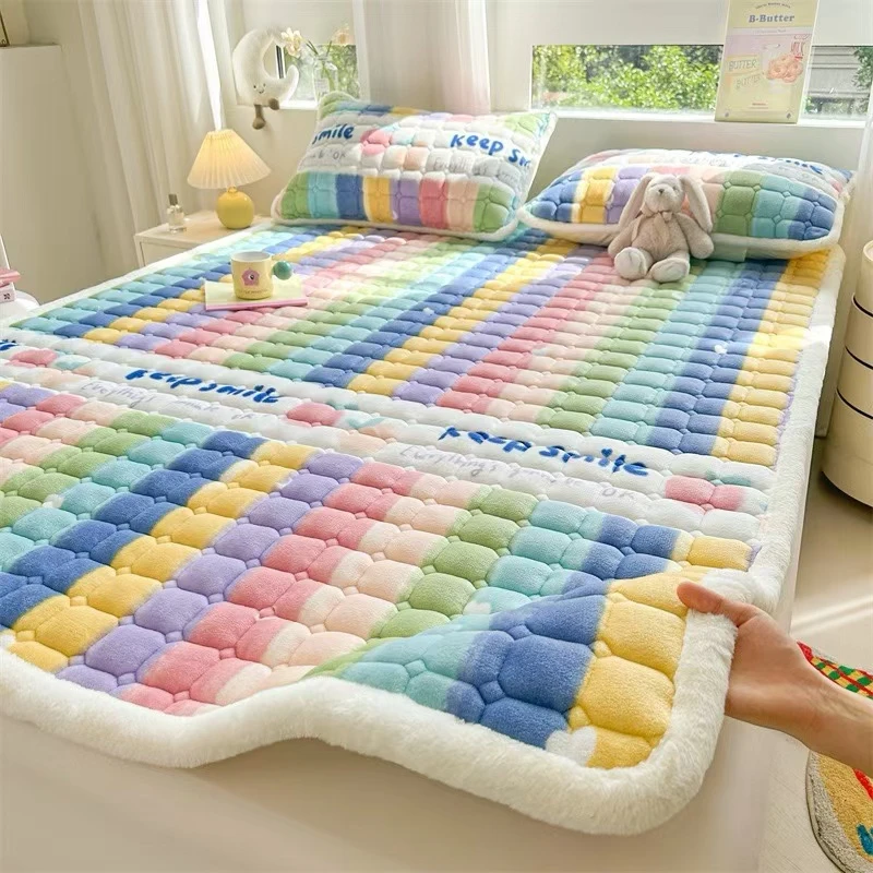 A类2025年新款 牛奶绒夹棉床褥床垫