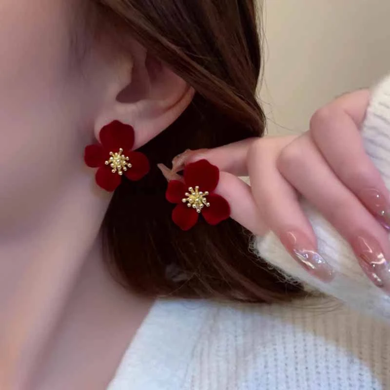 铜合金耳饰 红色复古花朵耳饰轻奢小众高级感耳钉时尚气质耳环女