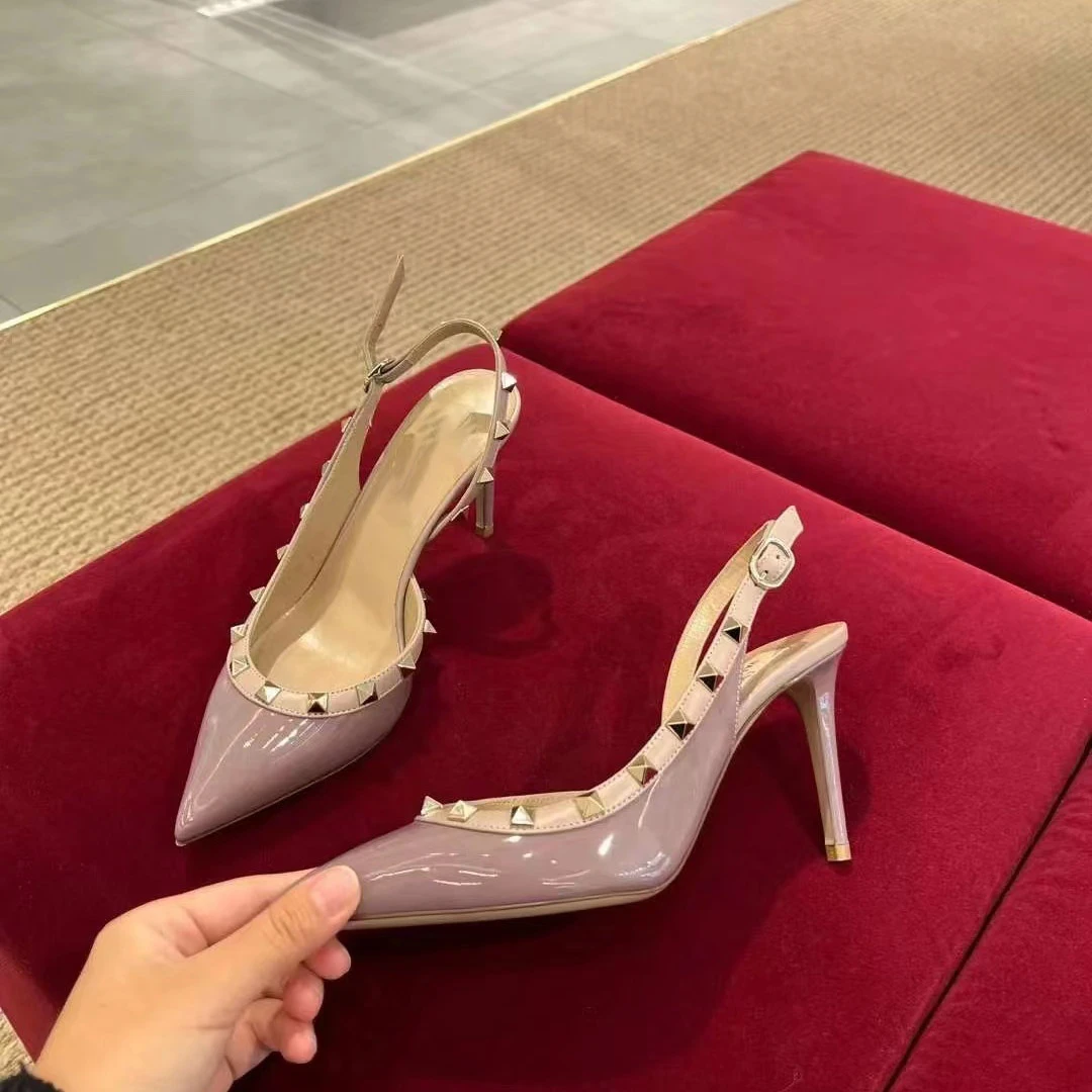 宝丫轻奢 女式时尚细跟尖头休闲凉鞋B9228