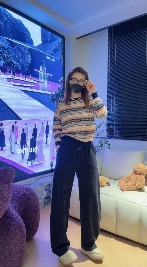 BJ.senior 【苏格兰风】圆领羊绒毛衣6592-001