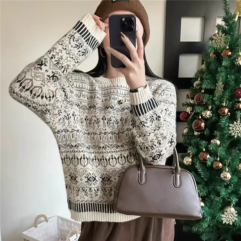 洲站2024冬季新款欧货民族风撞色圆领长袖复古提花美丽诺浣熊毛衣