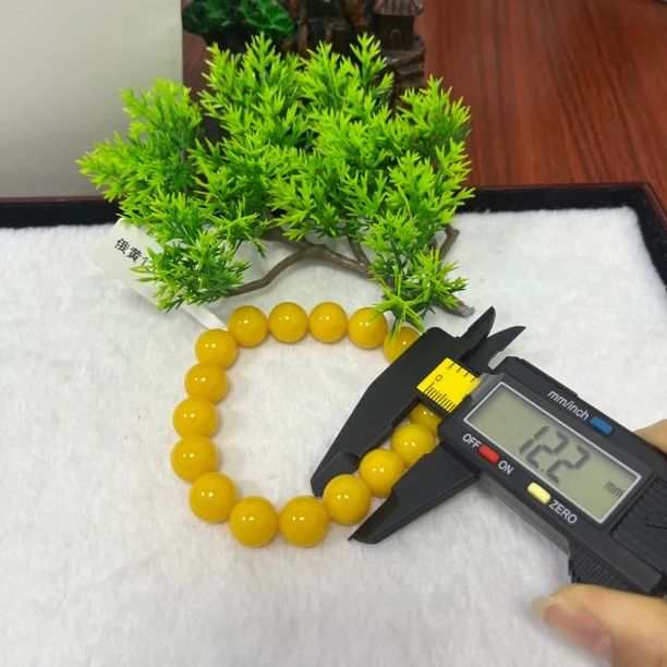 W034 藏族精工打磨百搭纯黄手串13加黄