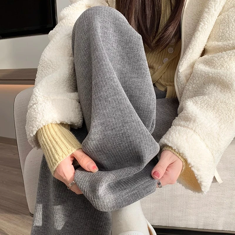 灰色仿羊毛绒阔腿裤女秋冬季加绒高腰垂感直筒窄版休闲糯米针织裤
