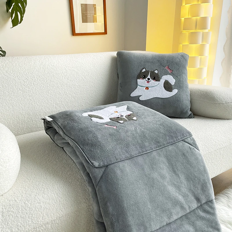 全绒加厚加绒卡通抱枕被子两用二合一抱枕被子两用沙发靠垫空调被