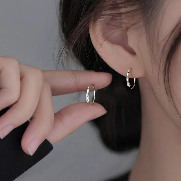 铜合金合成锆石耳饰 素圈耳环轻奢养耳洞耳钉高级感小众爆款耳饰