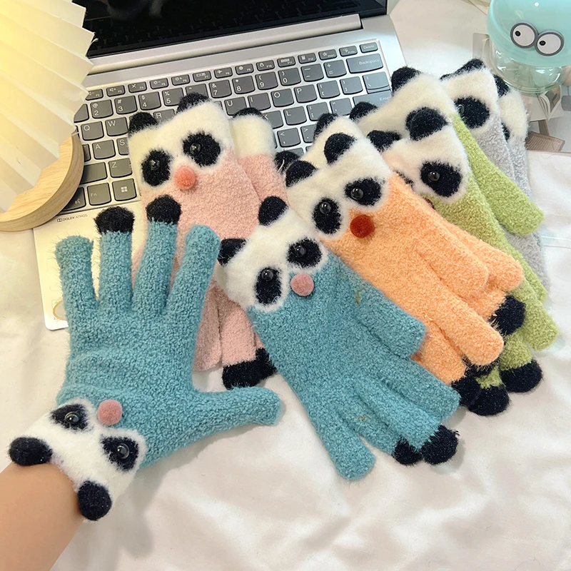 小熊猫保暖手套秋冬防寒可爱卡通毛绒加厚不扎手手套分指冬季骑行