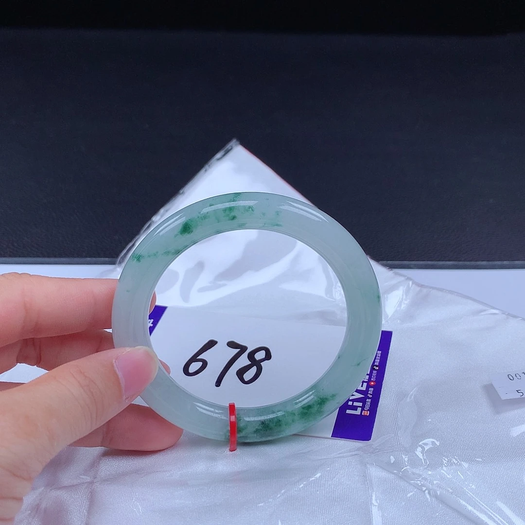 翡翠手镯未镶嵌手镯001652