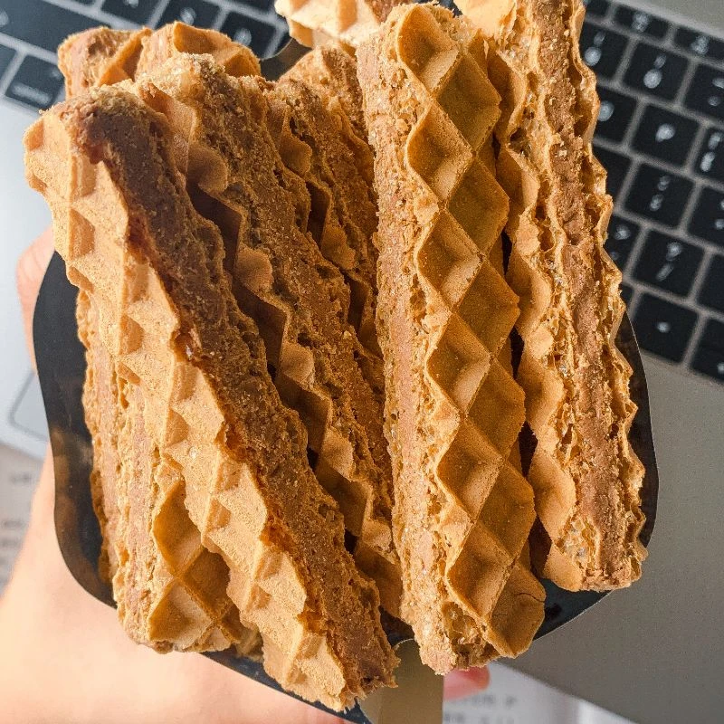 2024新款巧克力芝士夹心威化饼干单独小包装下午茶晚上解饿零食