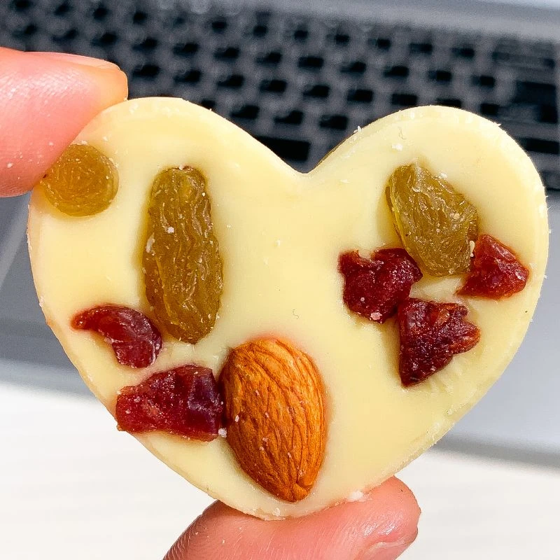 2024新款小吃坚果酸奶片好吃的下午茶饼干解饿零食休闲食品小包装