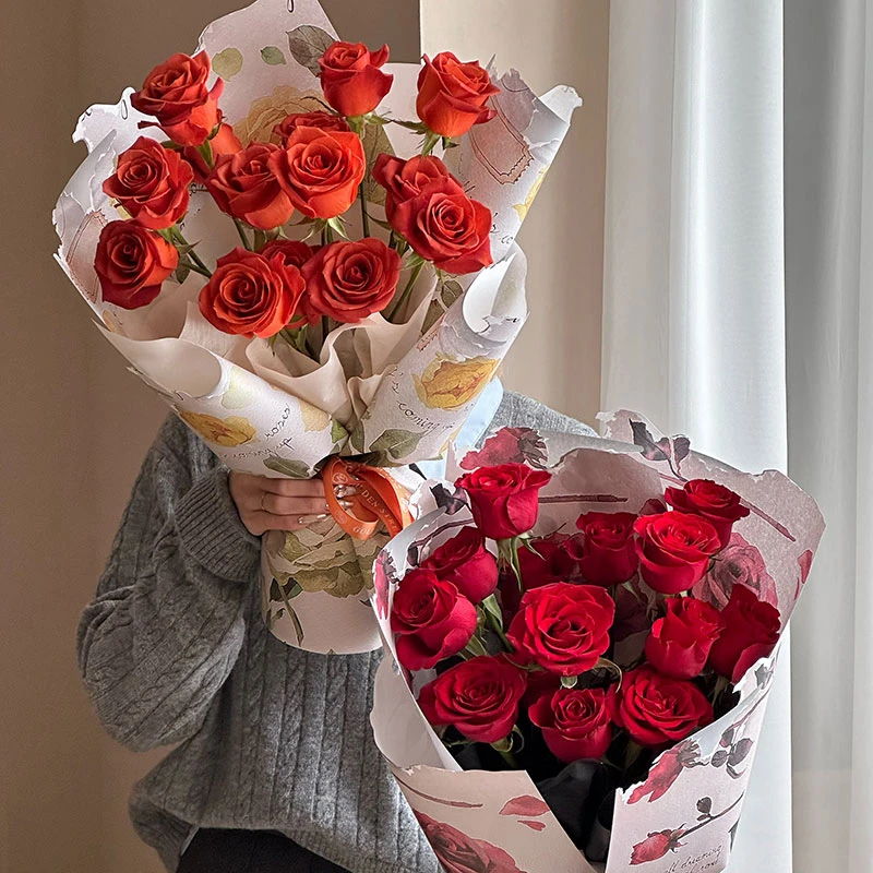 花颜悦新款玫瑰图鉴鲜花包装材料印花牛皮包装纸情人节花束纸