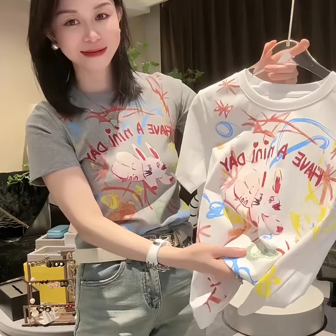 涂鸦印花纯棉短袖t恤衫2025夏天妈妈装洋气减龄时尚宽松半袖上衣