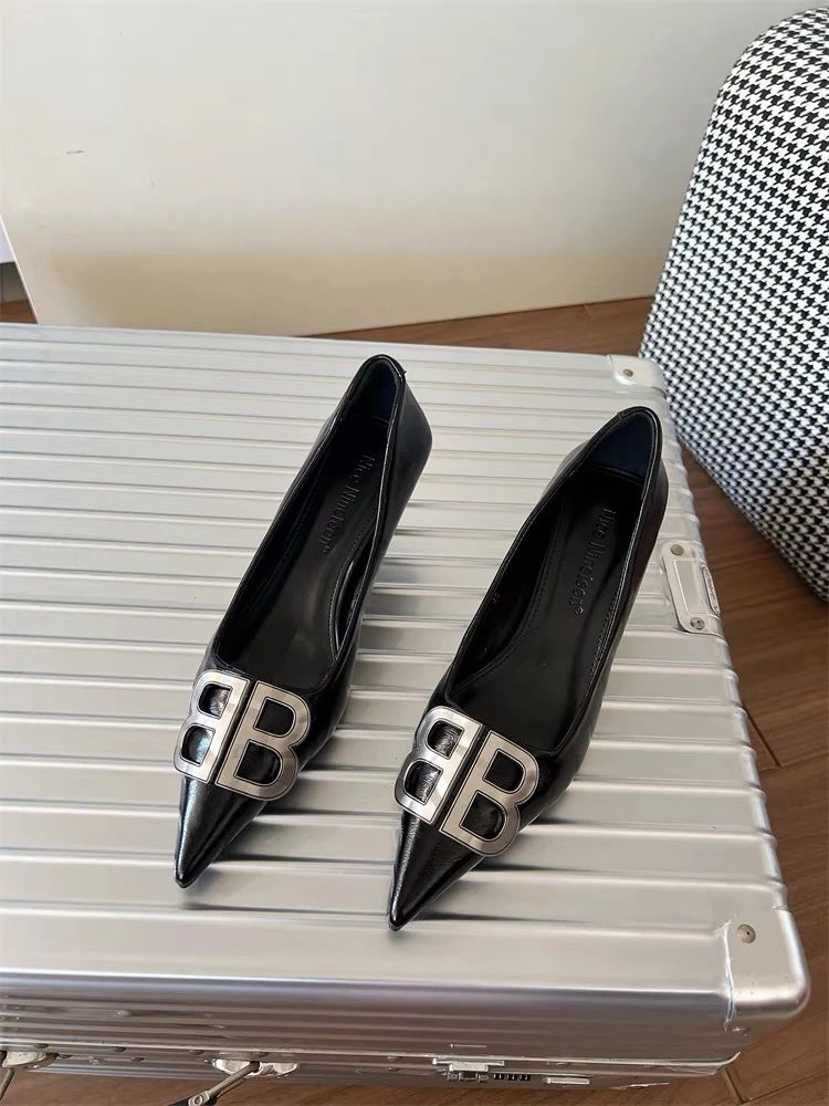 【嘉米拉】金属扣尖头单鞋细跟女鞋X5