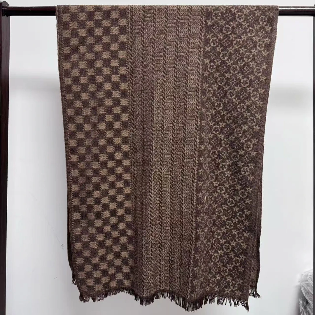 围巾不掉色保暖常规女针织印花披肩女士流苏围脖棕色经典咖色