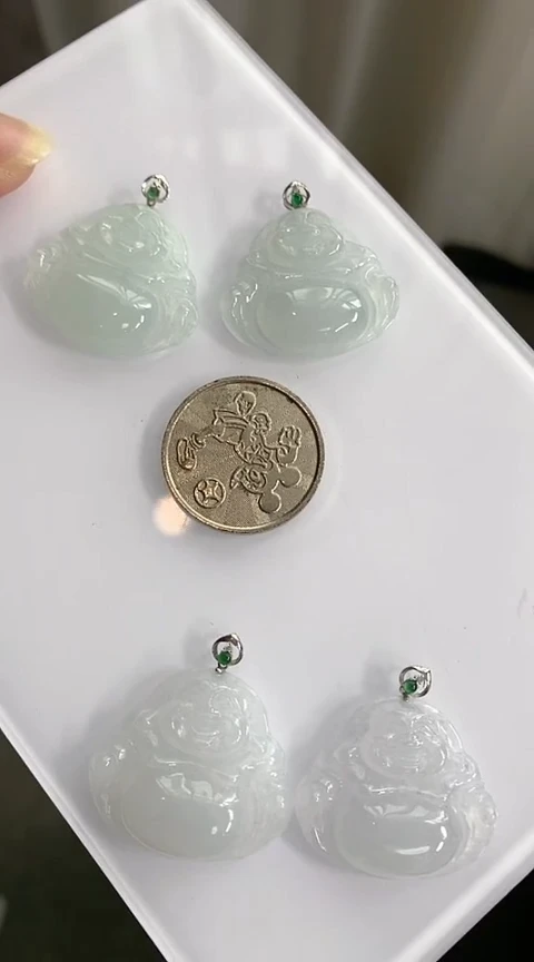 【闪购商品】翡翠挂件18K金镶嵌29860C多样性发其一