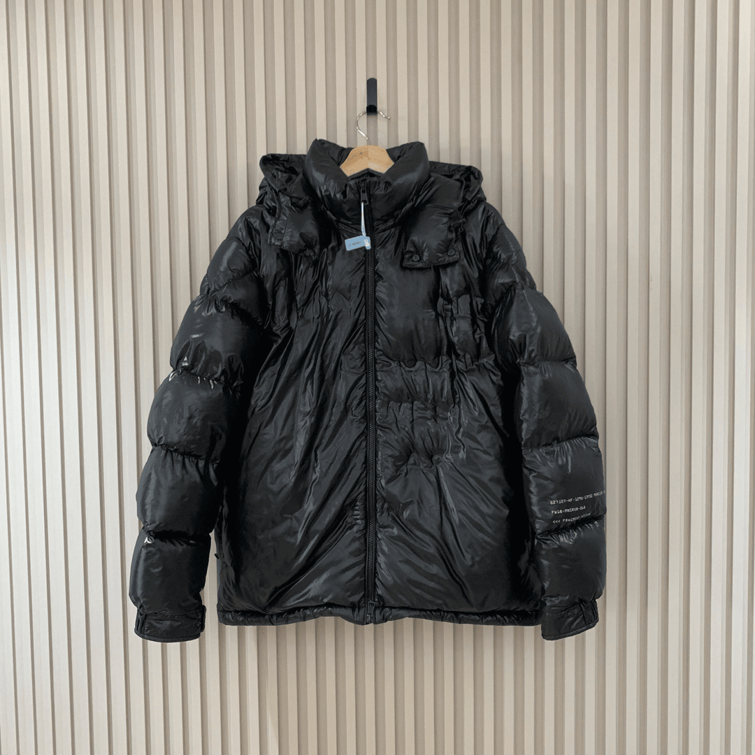 Moncler Fragment联名黑色内里logo满印羽绒服/3码/99新/13135