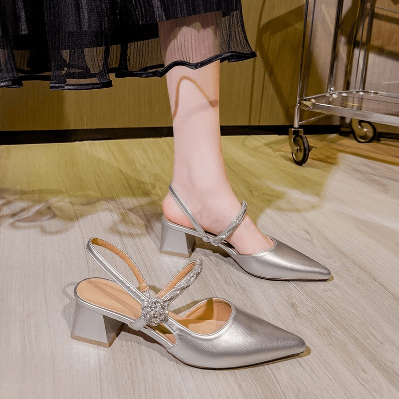 初皮凉鞋女2024新款夏季尖头水钻玛丽珍凉鞋包头粗跟浅口单鞋外穿