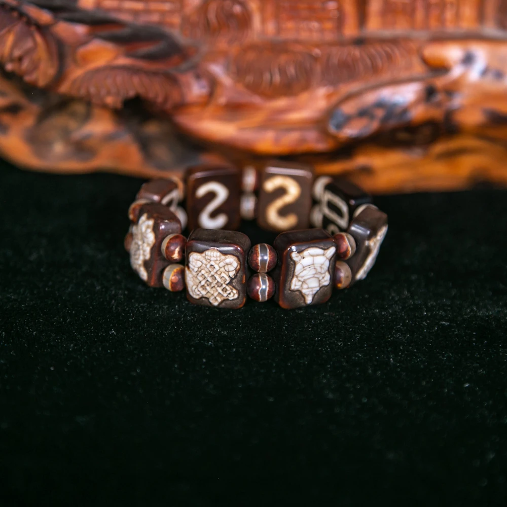 玛瑙手串HLXYQ-1261（以直播间展示为准）