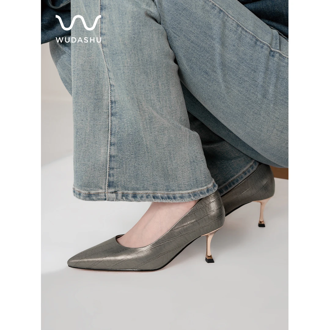吴大叔新款气质网红时尚百搭法式尖头外穿细跟浅口高跟鞋