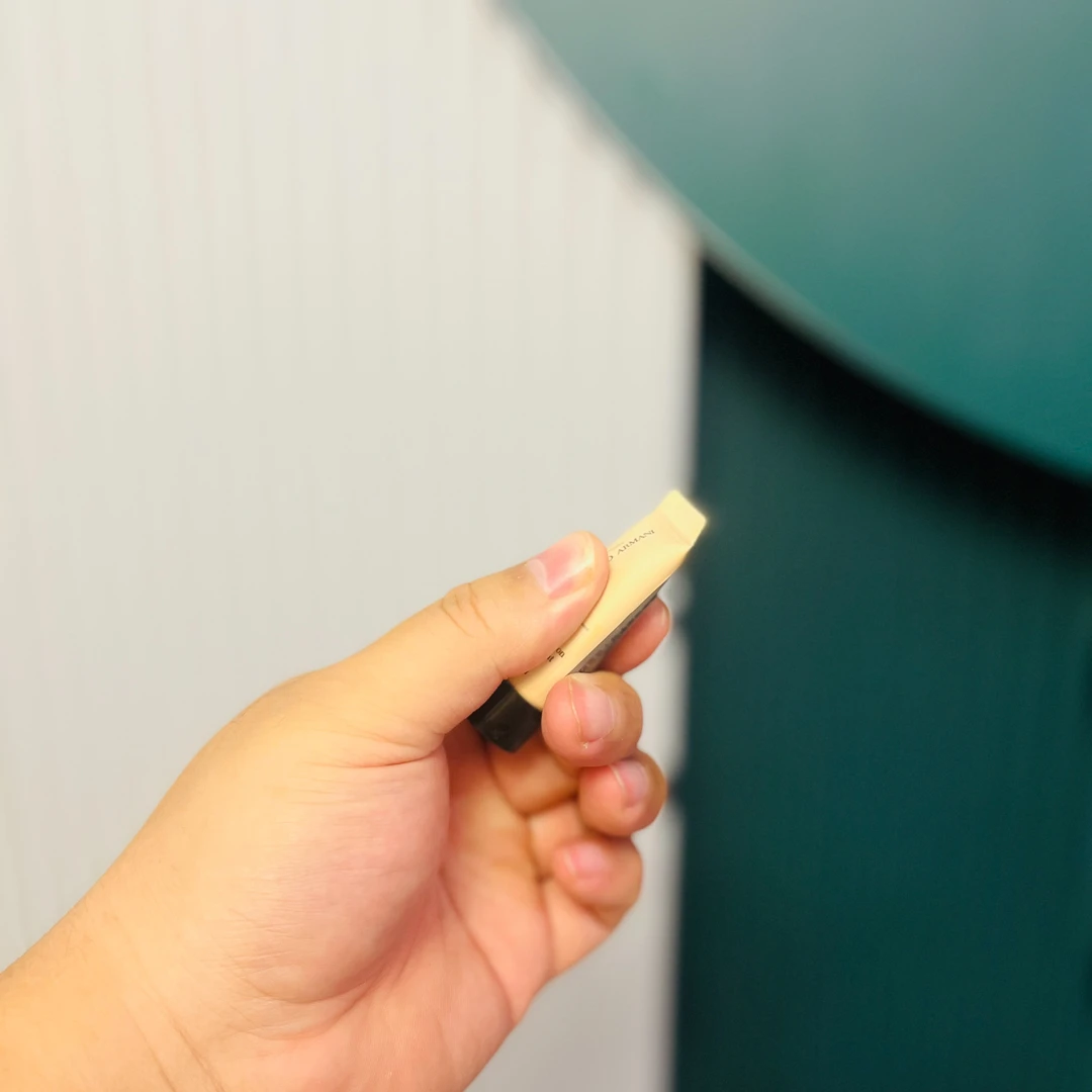 【黑色小钥匙】大师裸妆丝滑粉滴蓝标~精华霜