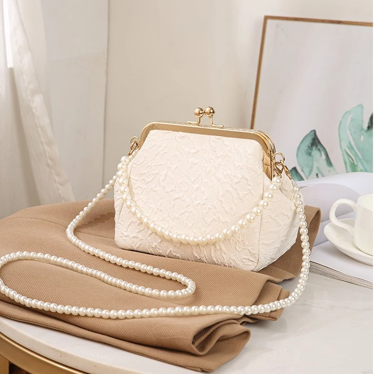 珍珠包2023新款手提贝壳包迷你金属链条包串珠旗袍包时尚斜挎女包
