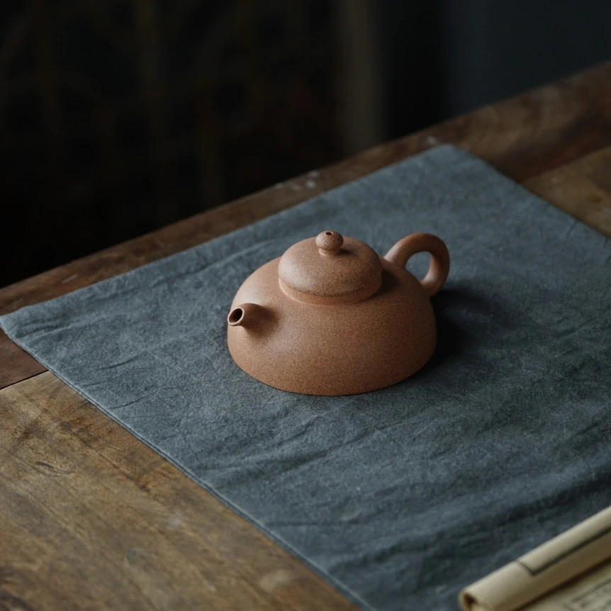 摹古子怡款半月壶 150cc 梅和柳出品紫砂壶