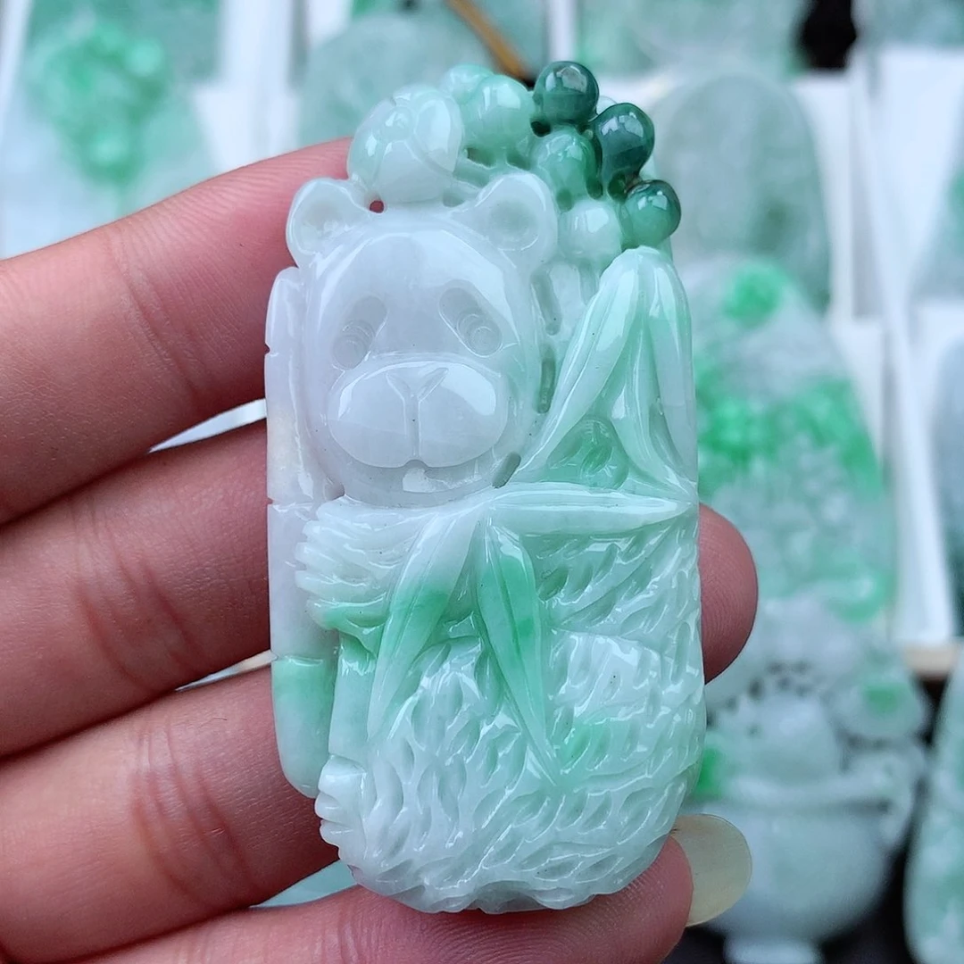 翡翠颈饰未镶嵌翡翠吊坠