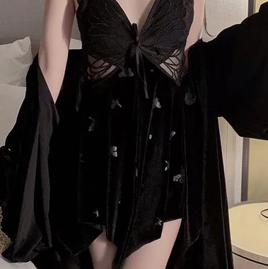 【蝴蝶夫人】内衣性感蝴蝶蕾丝深V诱惑加胸垫丝绒睡裙外袍套装4053