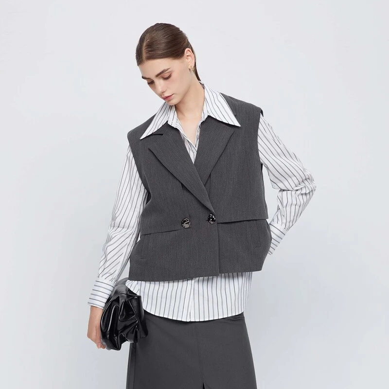 S·DEER圣迪奥2024秋冬套装女装OL风套装西装领短款马甲S243Z1601