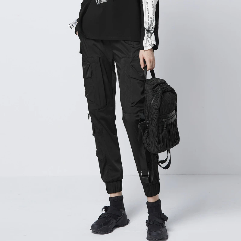 S·DEER圣迪奥女装休闲时尚腰带立体口袋工装黑色长裤S21380804