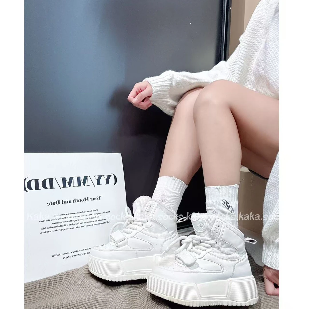 韩版双针破洞别针刺绣运动洋气百搭时尚中筒堆堆袜