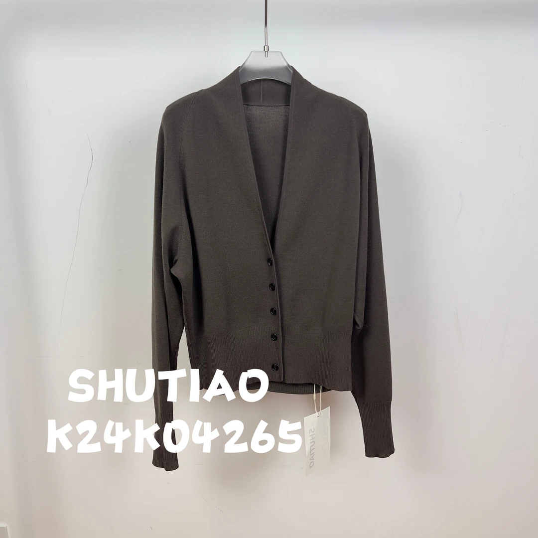 【SHUTIAO】2024秋冬：新款小众设计款开衫K24K04265