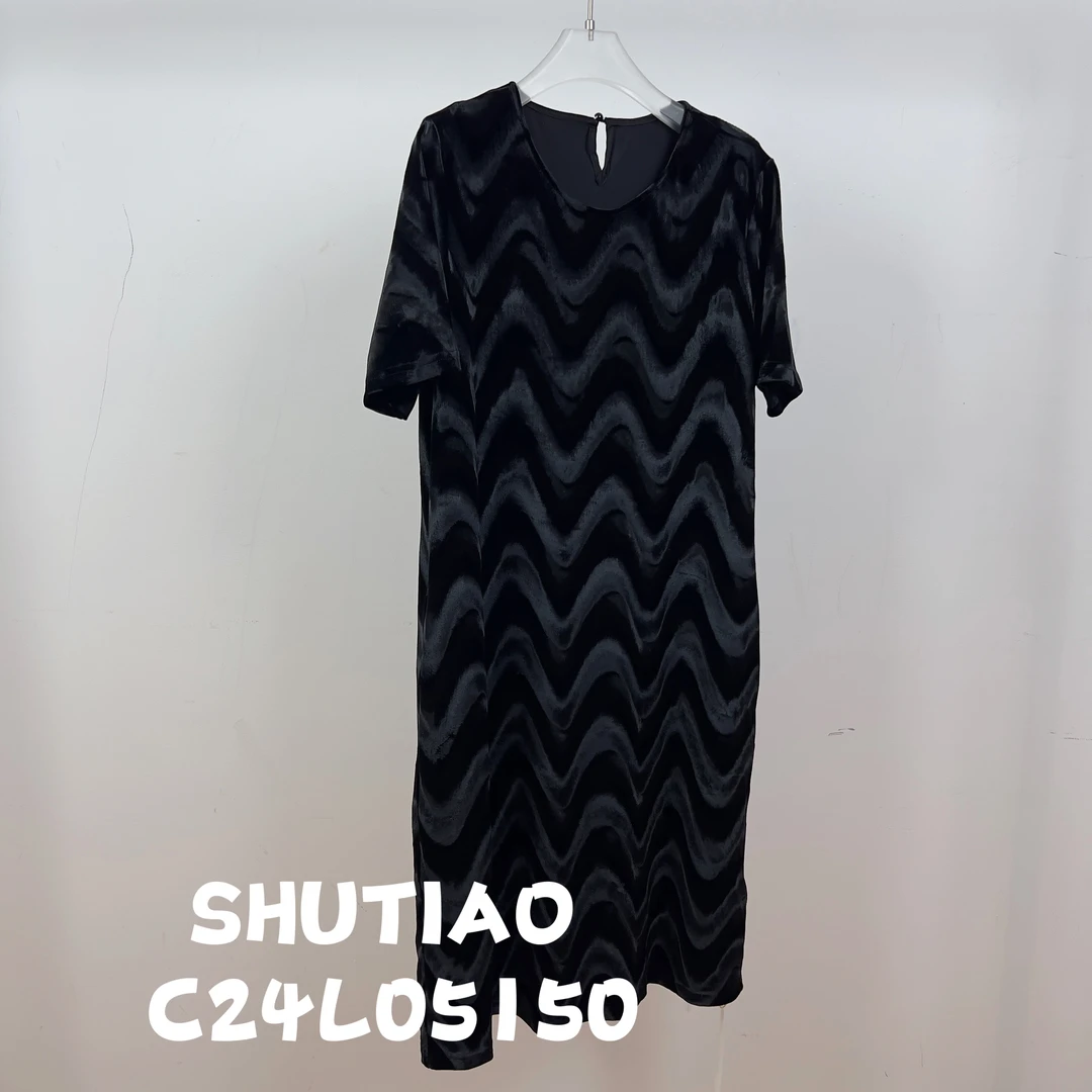 【SHUTIAO】2024秋冬：新款小众设计款连衣裙C24L05150