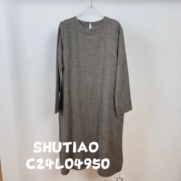 【SHUTIAO】2024秋冬：新款小众设计款连衣裙C24L04950