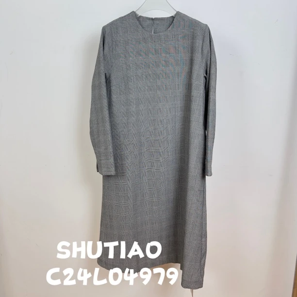 【SHUTIAO】2024秋冬：新款小众设计款连衣裙C24L04979