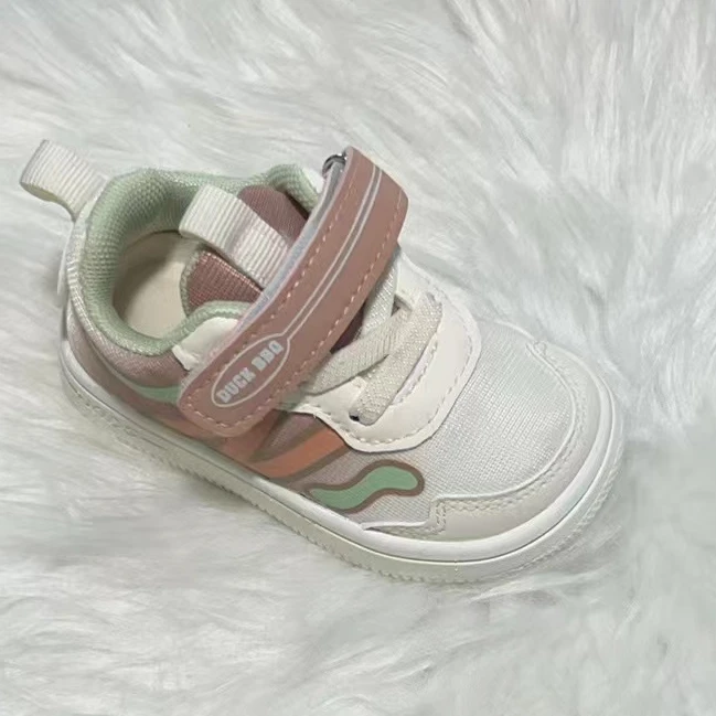 鸭鸭0159机能板鞋