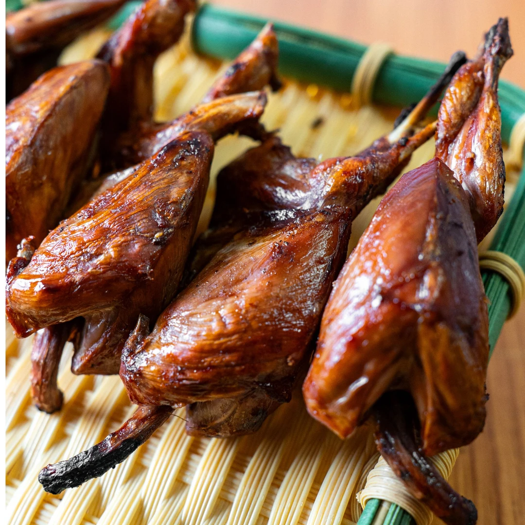 烤鹌鹑营养果木炭烧鹌鹑手撕鹌鹑开袋即食下酒菜顺丰包邮现烤现发