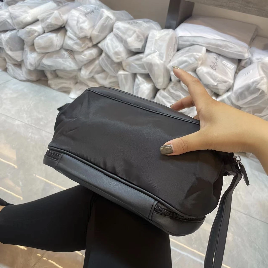 化妆包新款大容量时尚简约多功能便携高品质双层百搭女士化妆包