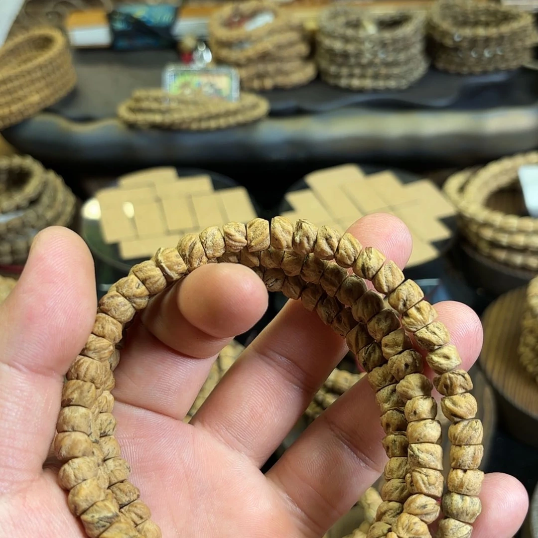 【闪购商品】柏香籽/百香籽吊坠捷***猫