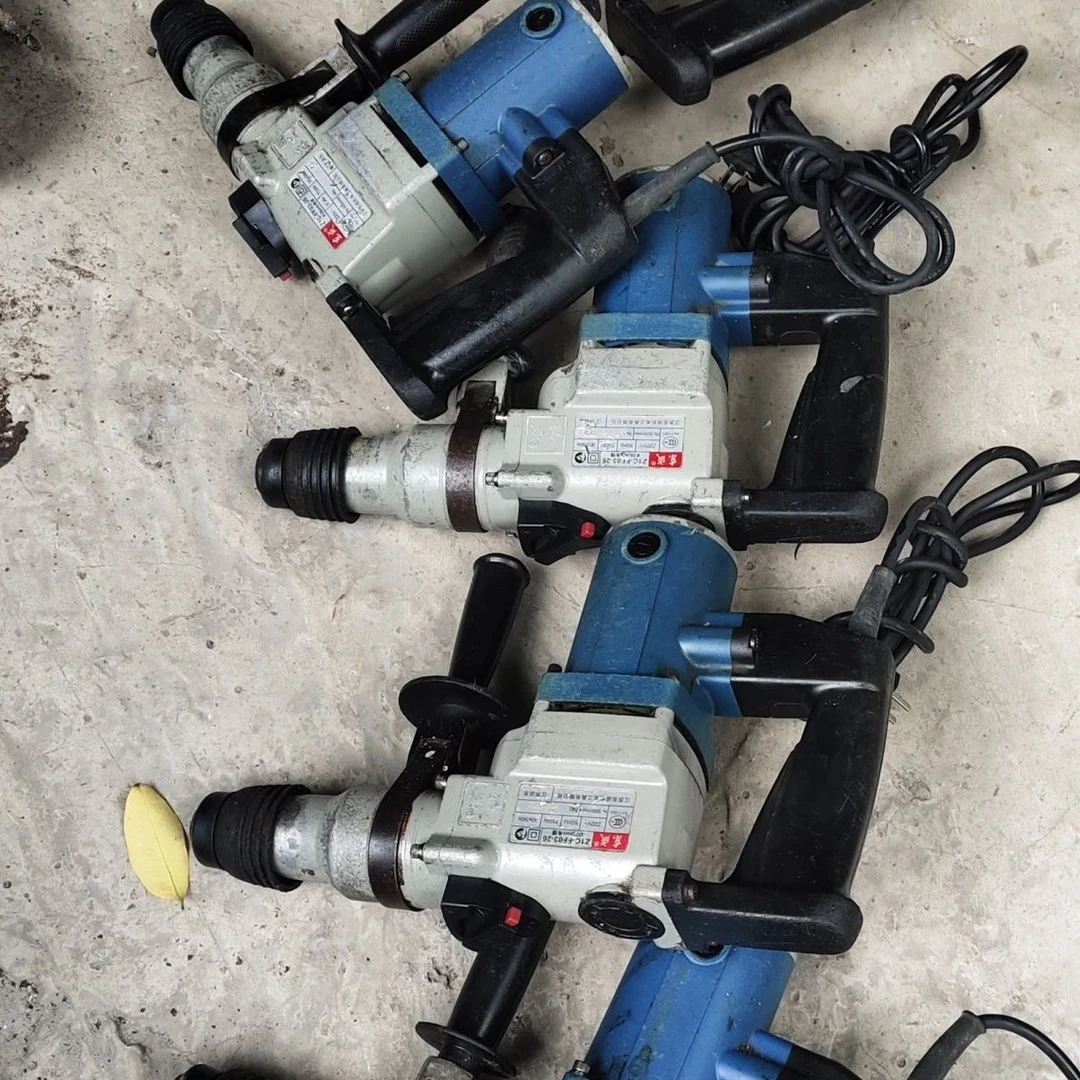 750瓦双用电锤能钻能凿扳手（旧）