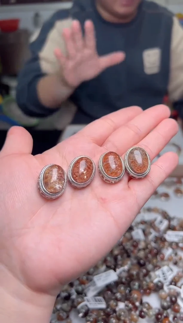 【闪购商品】水晶吊坠(不含链)未镶嵌橙幽灵盒子，多样性发其一