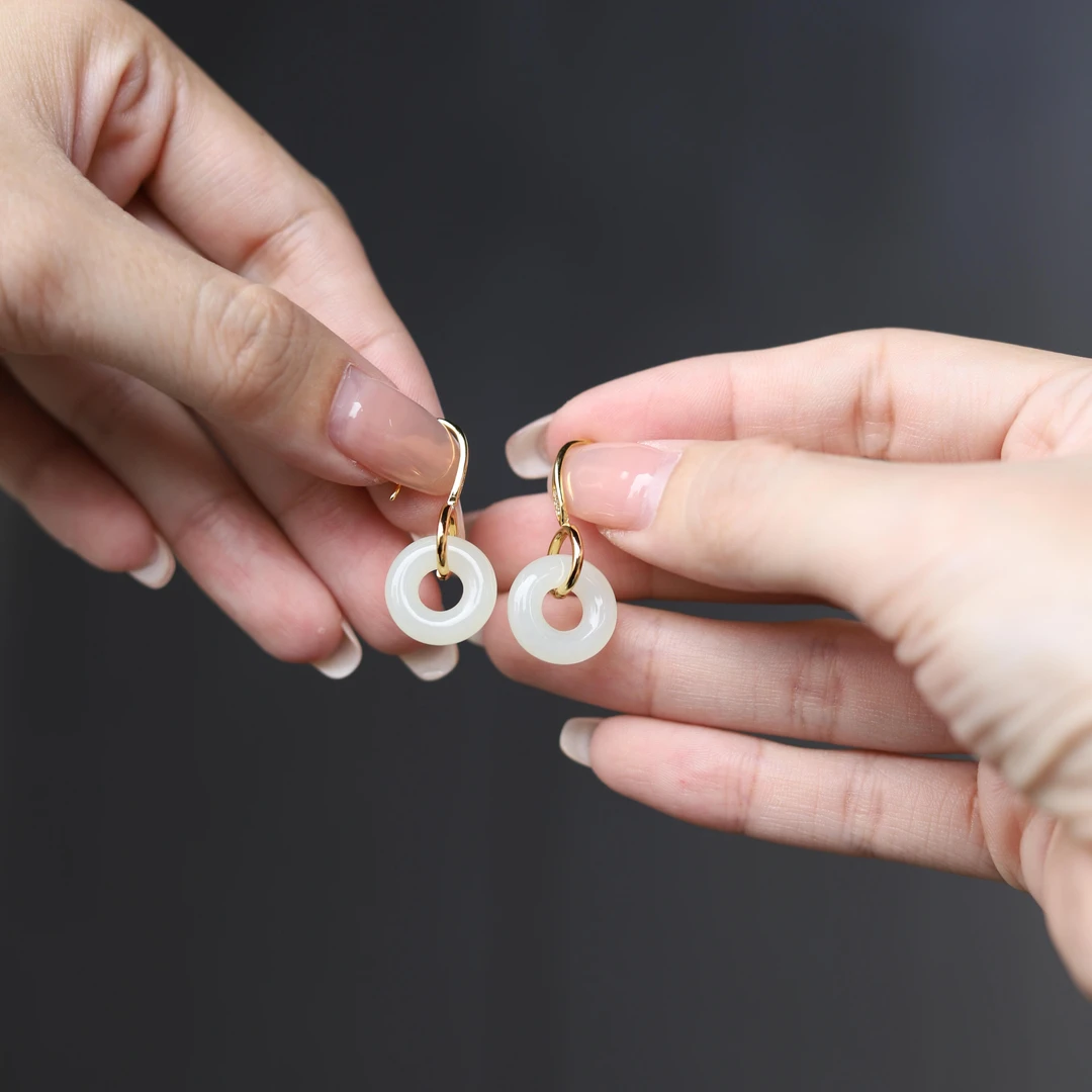 新疆爱思尔和田玉白玉甜甜圈耳环JYHE0062