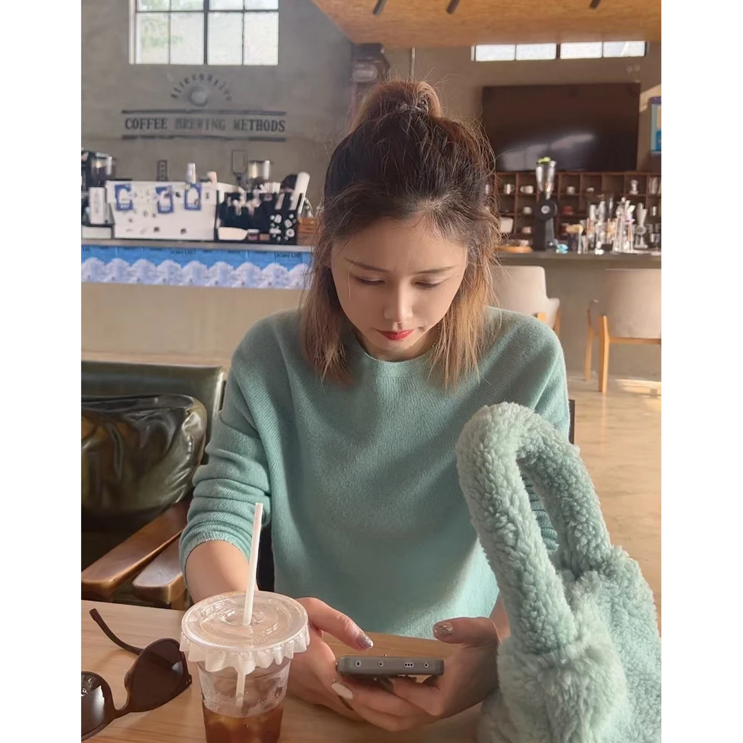 2024秋冬马卡龙色系一字肩领显瘦减龄百搭毛衣显瘦显白打底衫